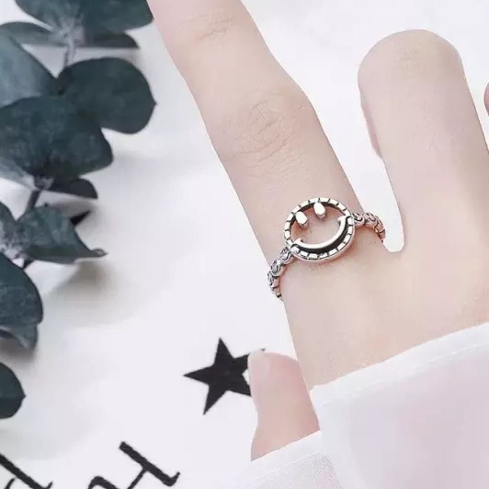 Smiley Ring