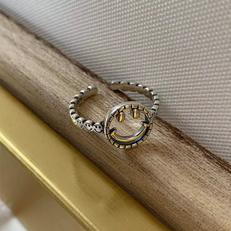 Smiley Ring