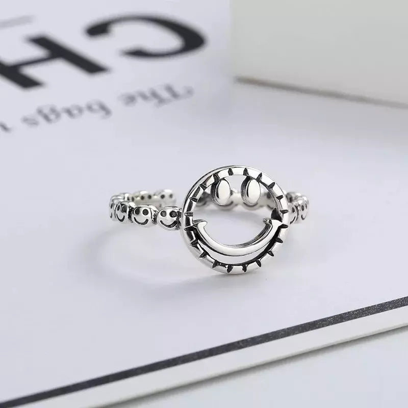Smiley Ring