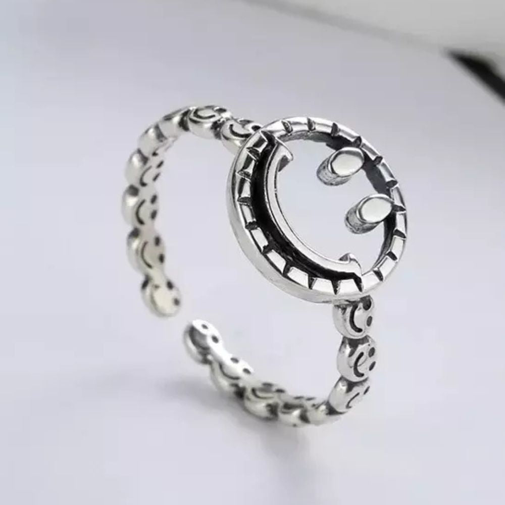 Smiley Ring